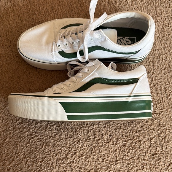 Vans White and Green Platform Shoes - Picture 4 of 7